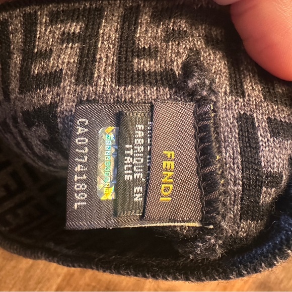 Fendi Monogram Black and Gray Beanie - Picture 6 of 8